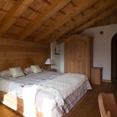 Solder Dolomiti Oda ve Kahvaltı Sappada